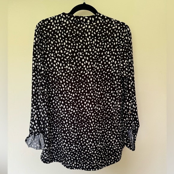 Erin Blair Loose Fitting Blouse - Picture 6 of 7